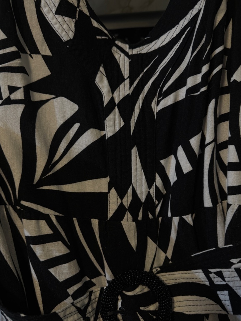 Tahari Black and White Tropical Print Maxi jump suit with Belt - Picture 6 of 9
